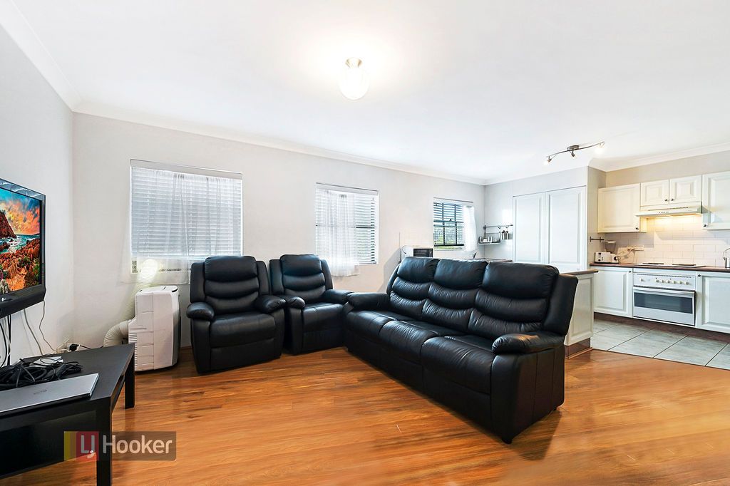 2/485 Wentworth Avenue, Toongabbie NSW 2146, Image 1