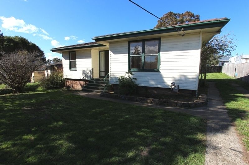 9 Albany Road, Moss Vale NSW 2577, Image 0