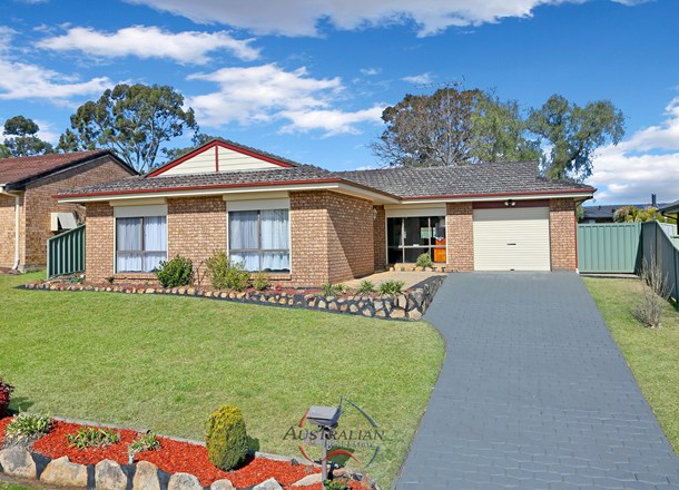 8 Lilley Street, St Clair NSW 2759