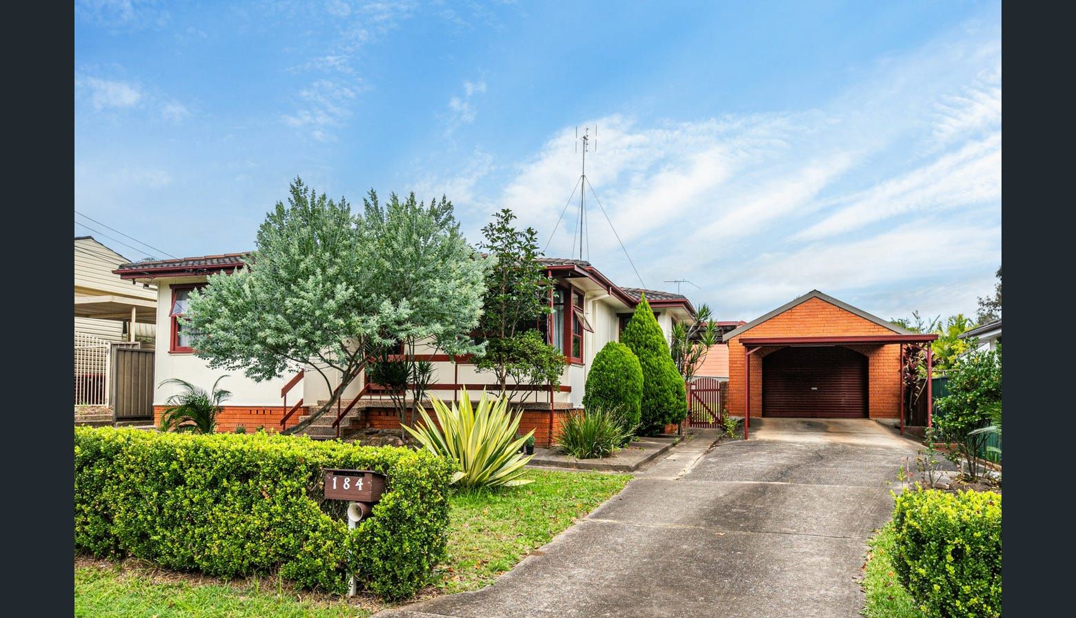 182184 DESBOROUGH ROAD, Colyton NSW 2760 House For Rent 550 Domain