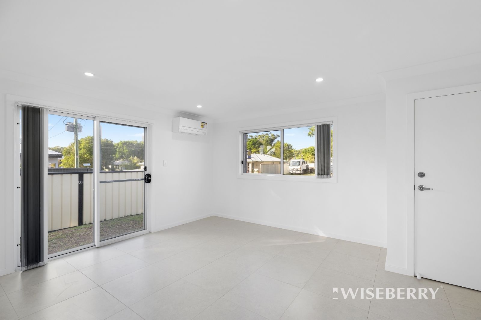90a Vales Rd, Mannering Park NSW 2259, Image 2