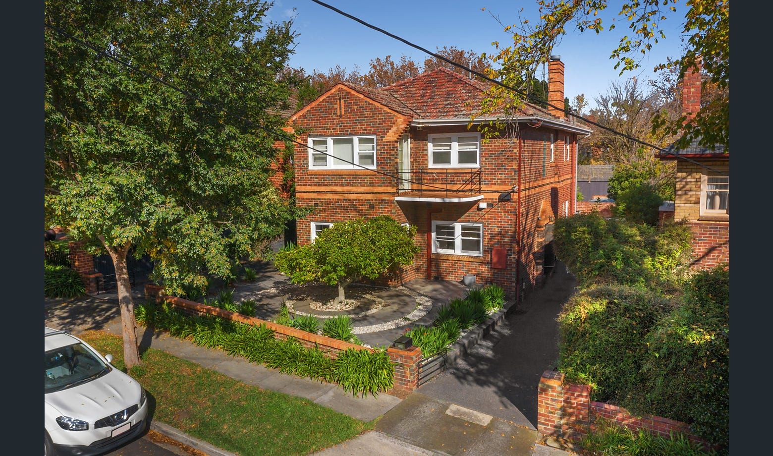 2 bedrooms House in 1/19-21 Lalbert Crescent PRAHRAN VIC, 3181