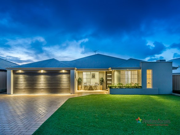 11 Rometta Way, Sinagra WA 6065