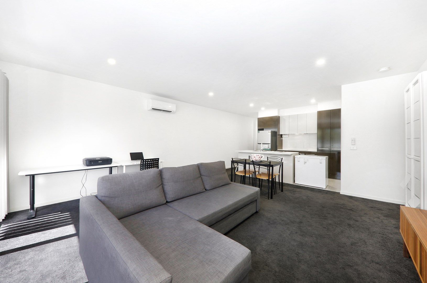 2 bedrooms Apartment / Unit / Flat in 101/416-420 Ferntree Gully Road NOTTING HILL VIC, 3168