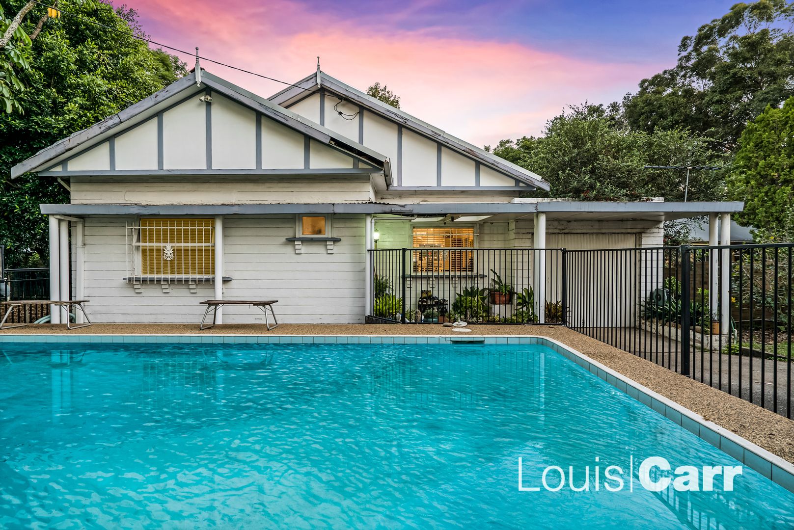 87 Castle Hill Road, West Pennant Hills Property History & Address