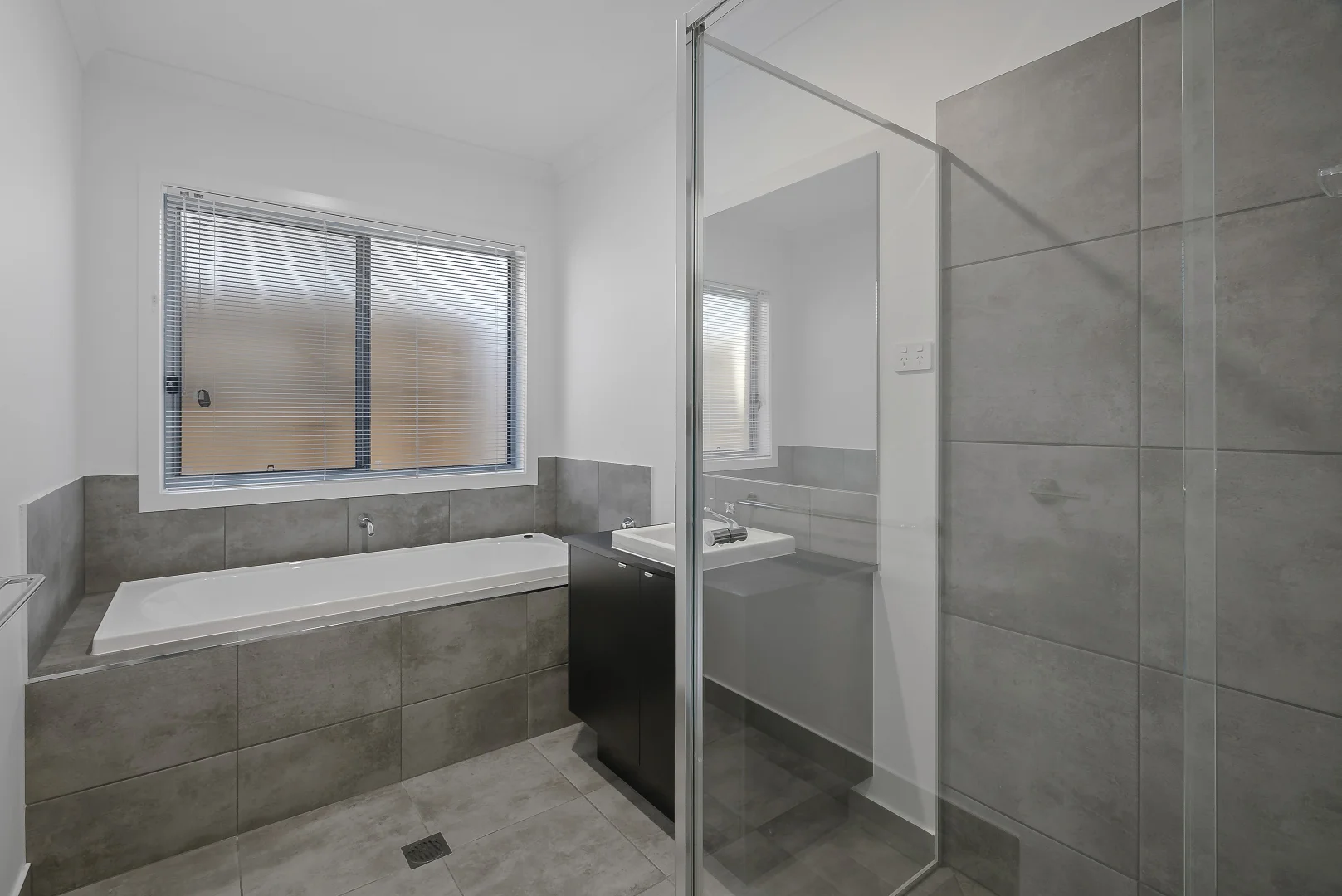 Additional image 8 of 4 Illawarra Road, Greenbank QLD 4124