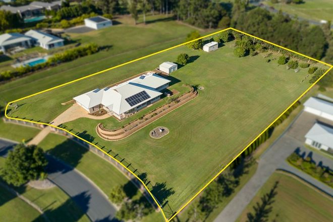 Picture of 15 Ascot Crescent, SAMFORD VALLEY QLD 4520