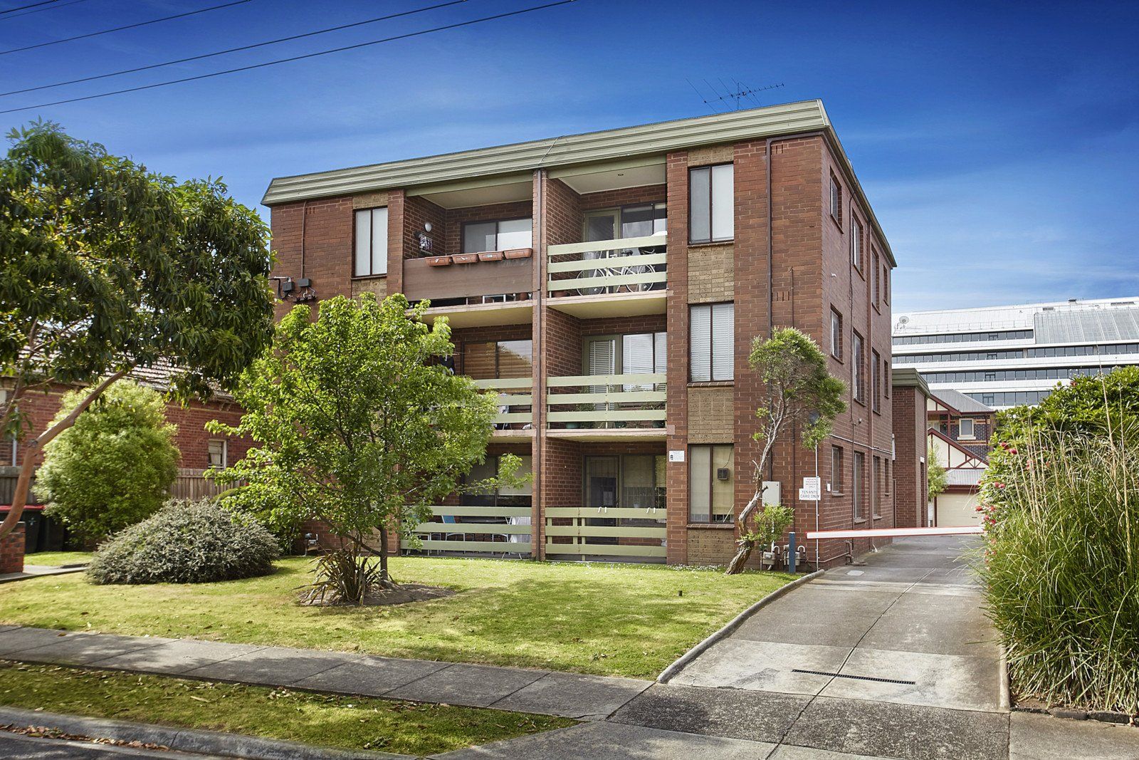 1 bedrooms Apartment / Unit / Flat in 6/8 Chaucer Street MOONEE PONDS VIC, 3039