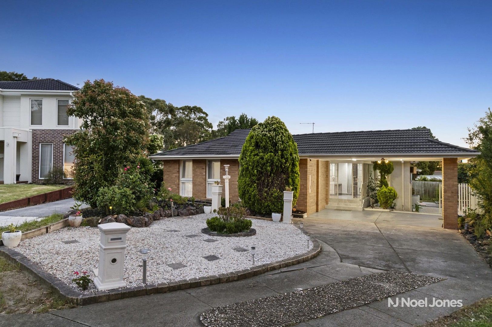 12 Attenborough Square, Wantirna VIC 3152, Image 0