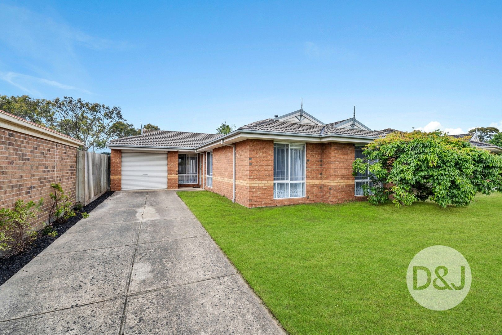 3 bedrooms House in 24 Kinlora Dr SOMERVILLE VIC, 3912