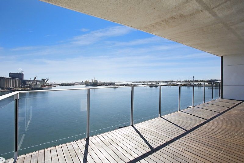 3 bedrooms Apartment / Unit / Flat in Level 5, 503/5 Honeysuckle Drive NEWCASTLE NSW, 2300