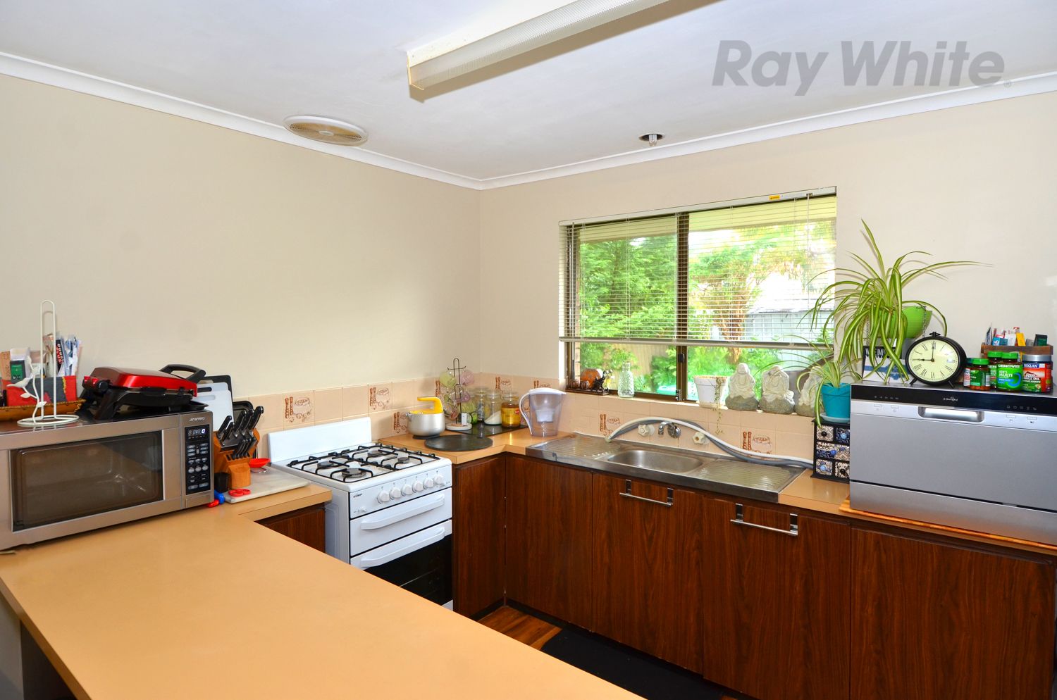 5 Hugel Place, Spencer Park WA 6330, Image 0