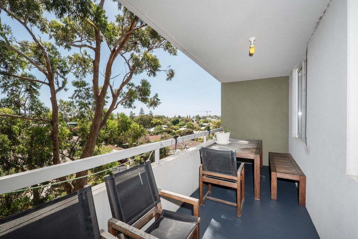 2 bedrooms Apartment / Unit / Flat in 36/31 Wellington Street MOSMAN PARK WA, 6012