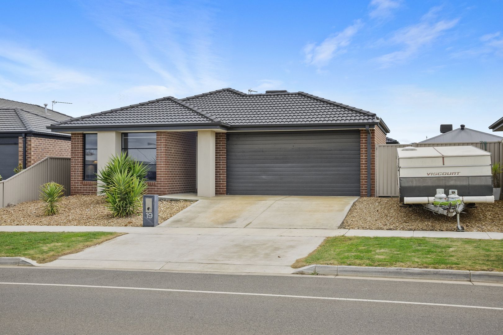 4 bedrooms House in 19 Royal York Road WINTER VALLEY VIC, 3358