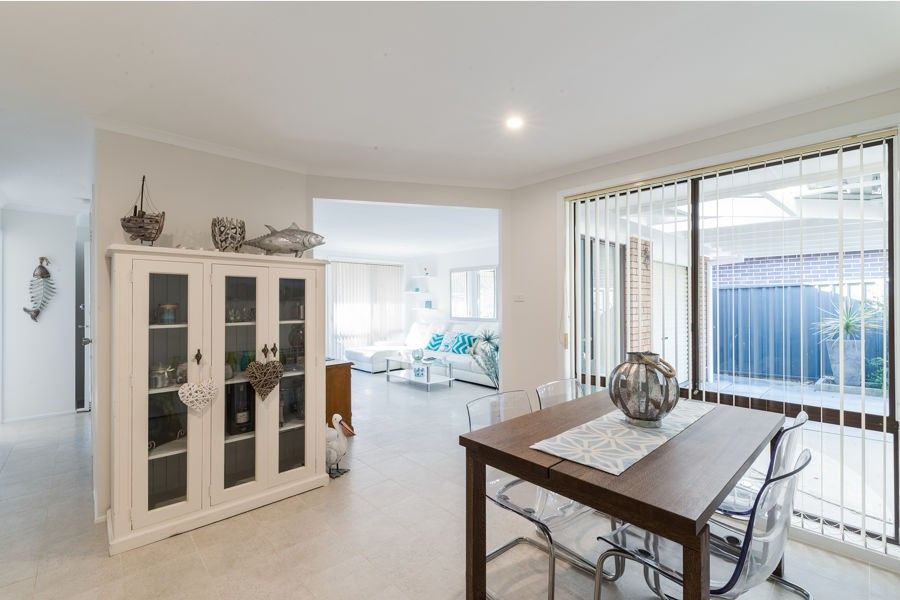 208 Walmer Avenue, Sanctuary Point NSW 2540, Image 0