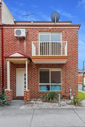 10/26 Mckinley Drive, Roxburgh Park VIC 3064