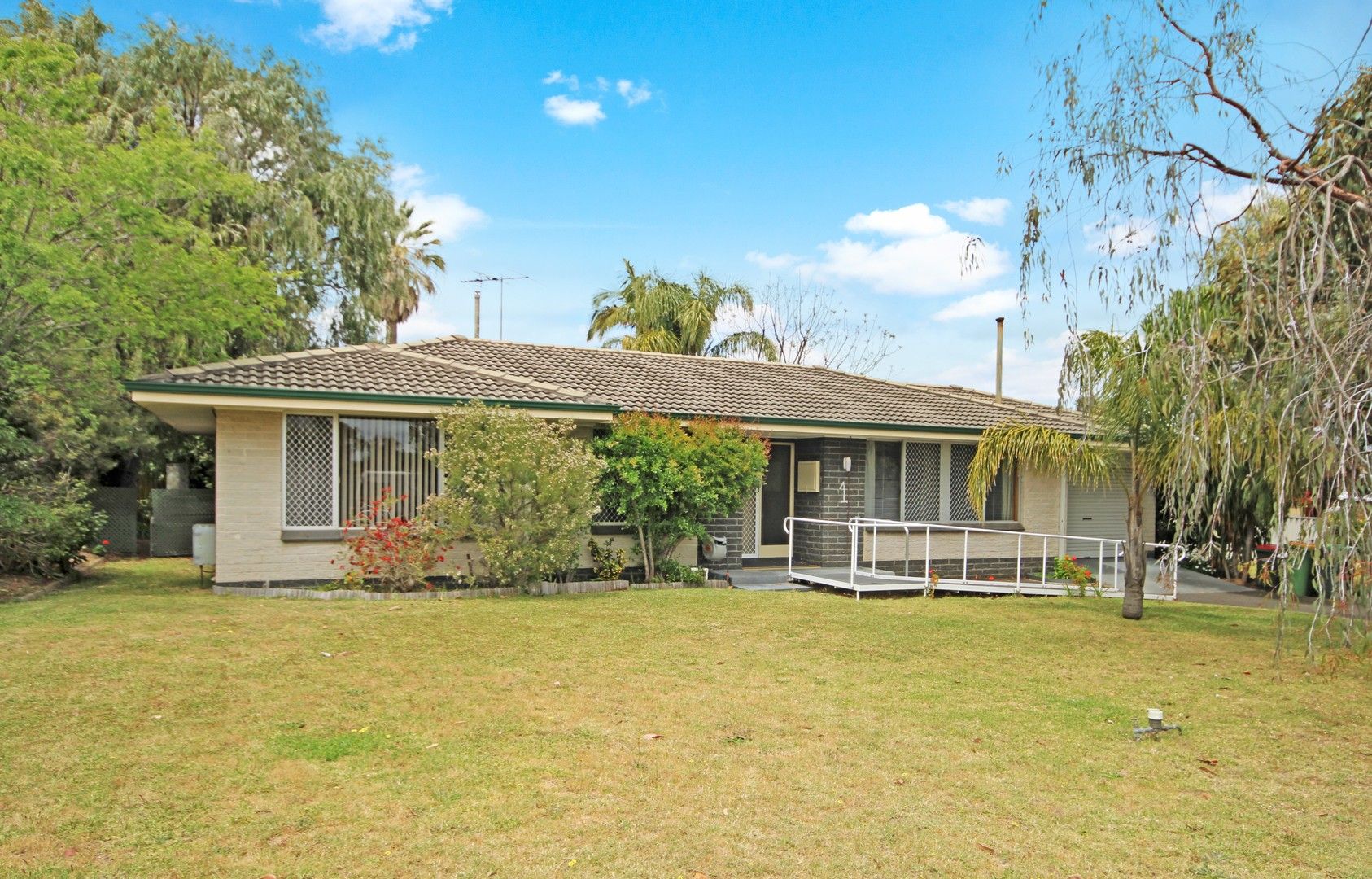 3 bedrooms House in 1 Camfield Street EATON WA, 6232