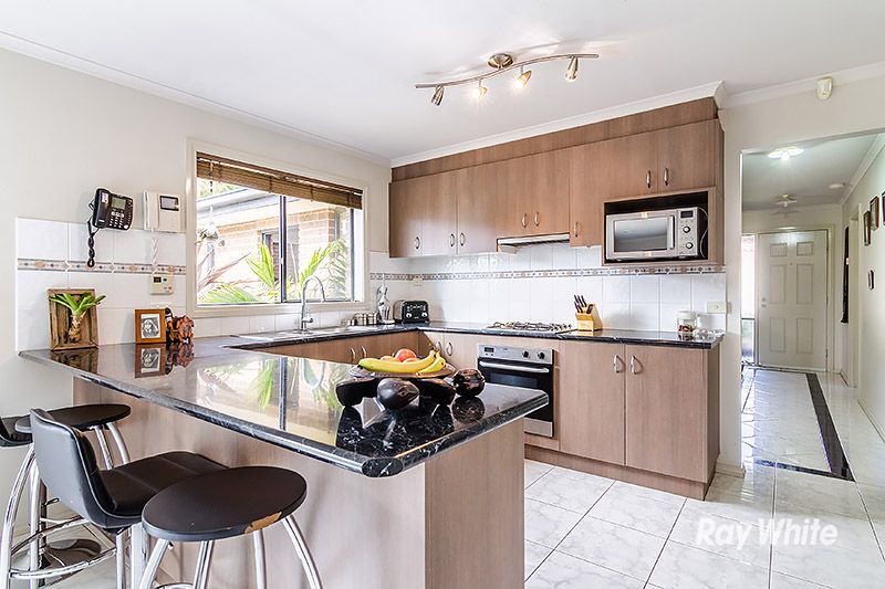 15 Fetlock Lane, Cranbourne East VIC 3977, Image 0