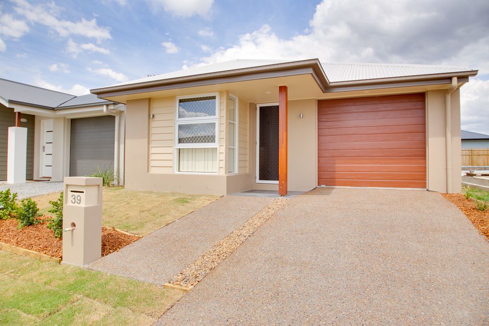 4 bedrooms House in 39 Freedom Crescent SOUTH RIPLEY QLD, 4306