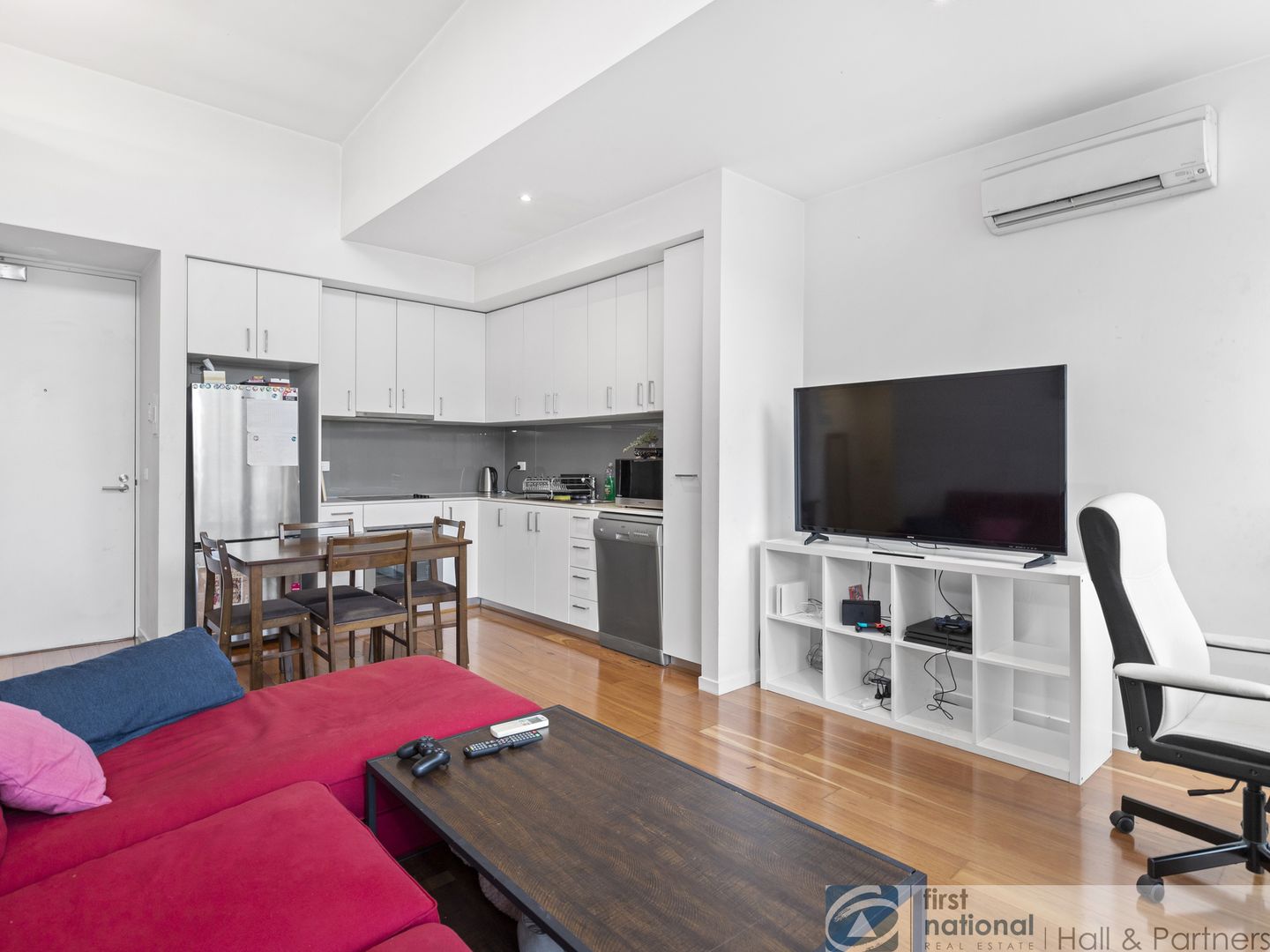 35/2-4 Samada Street, Notting Hill VIC 3168, Image 2