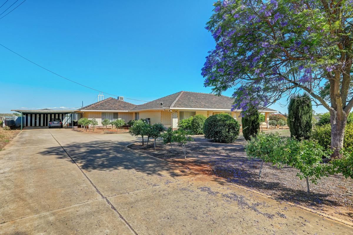 204 Broadacres Drive, Penfield Garden Property History & Address