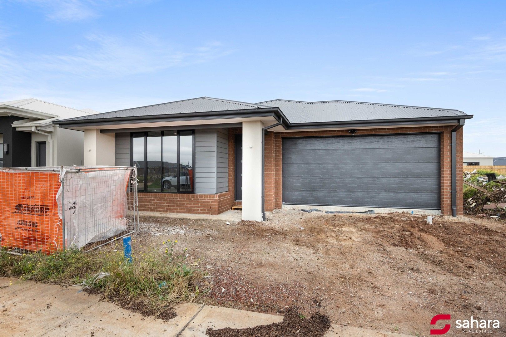 4 bedrooms House in 6 Goshawk Street DEANSIDE VIC, 3336