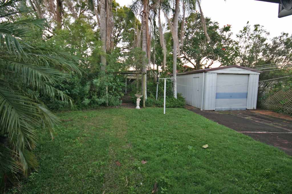 362 Stanley Road, Carina QLD 4152, Image 2
