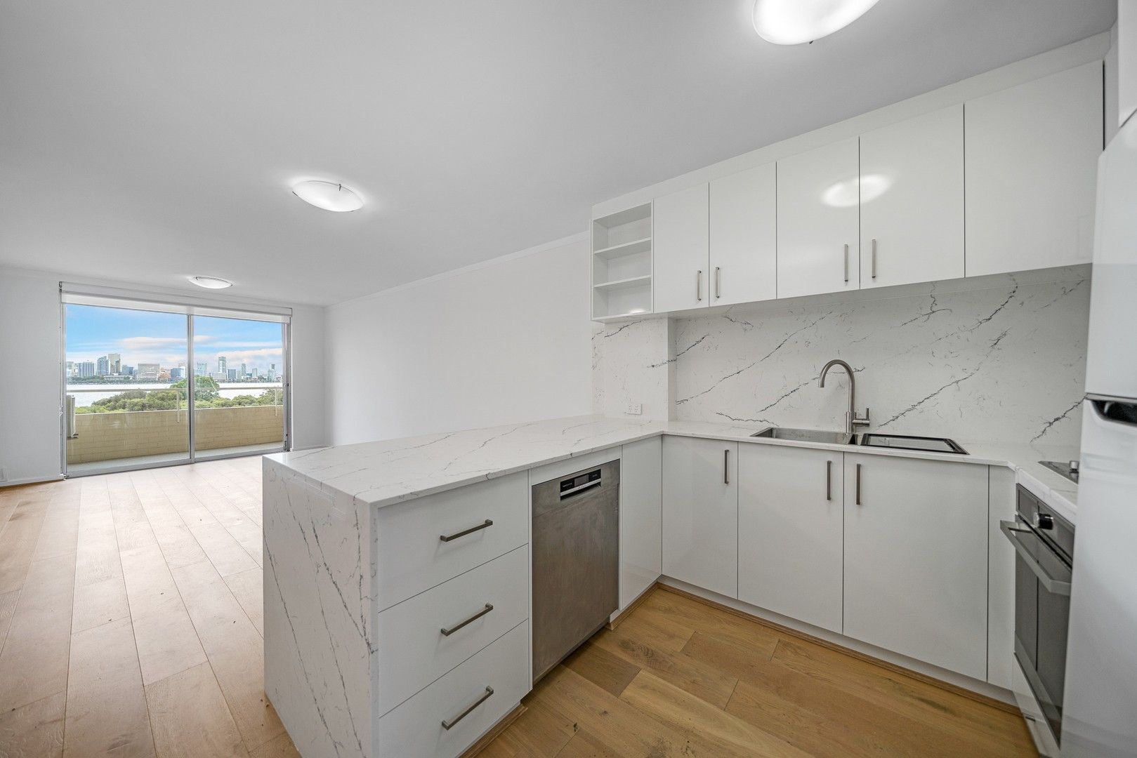 2 bedrooms Apartment / Unit / Flat in 5/181 Mill Point Road SOUTH PERTH WA, 6151