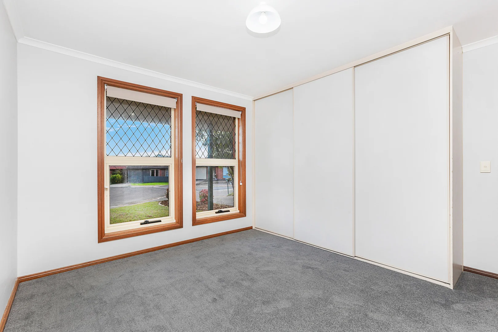 Additional image 5 of 12 Veart Court, Woodcroft SA 5162