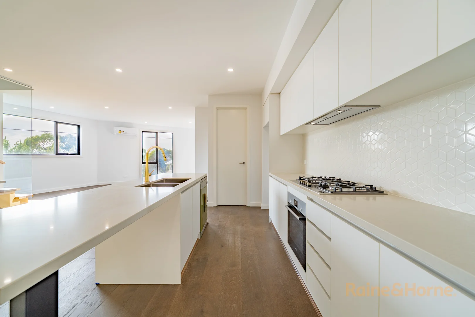 Additional image 5 of 1/110 Lebanon Street, Strathmore VIC 3041