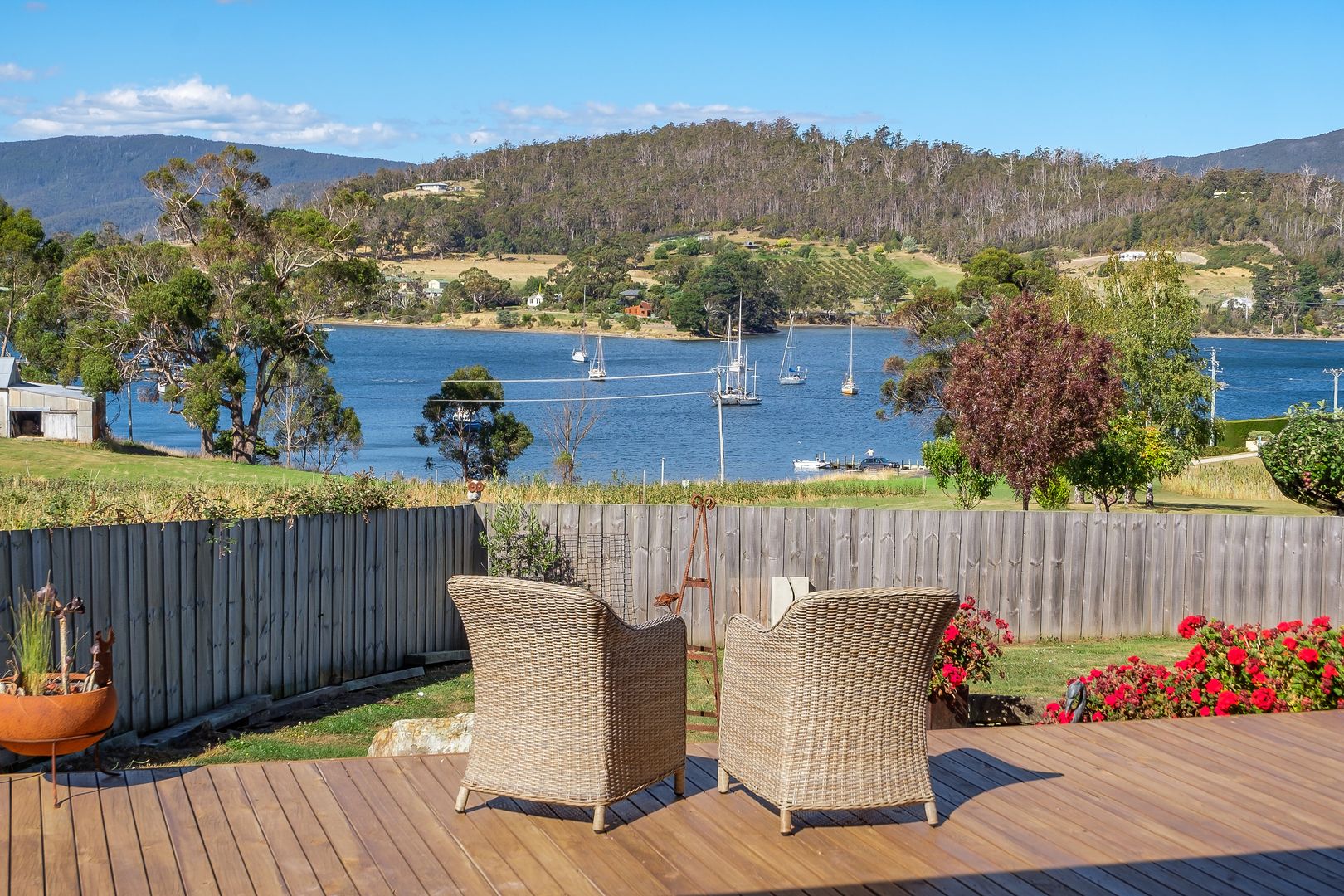 12 Davies Court, Lymington Property History & Address Research Domain