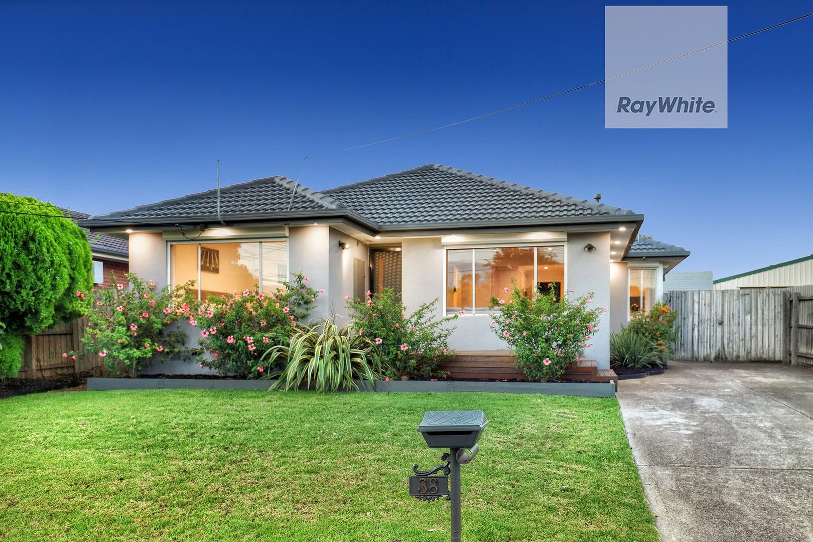 38 Catherine Avenue, Tullamarine VIC 3043, Image 0