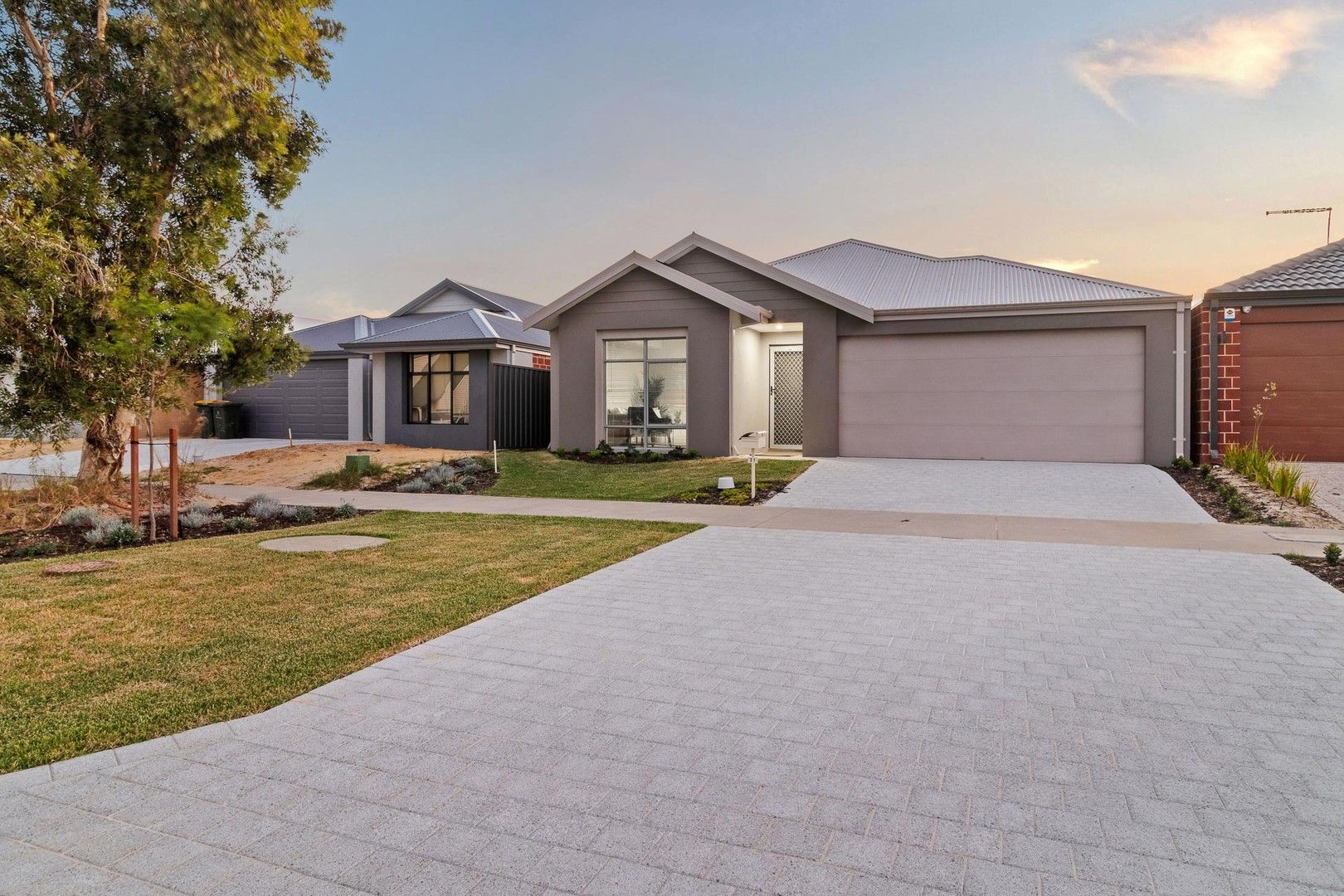 31 Armitage Close, South Guildford WA 6055, Image 0