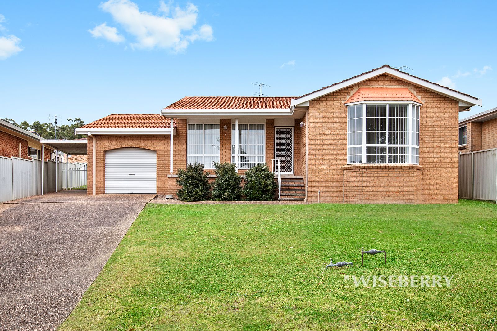 8 Lygon Street, Lake Haven NSW 2263, Image 0