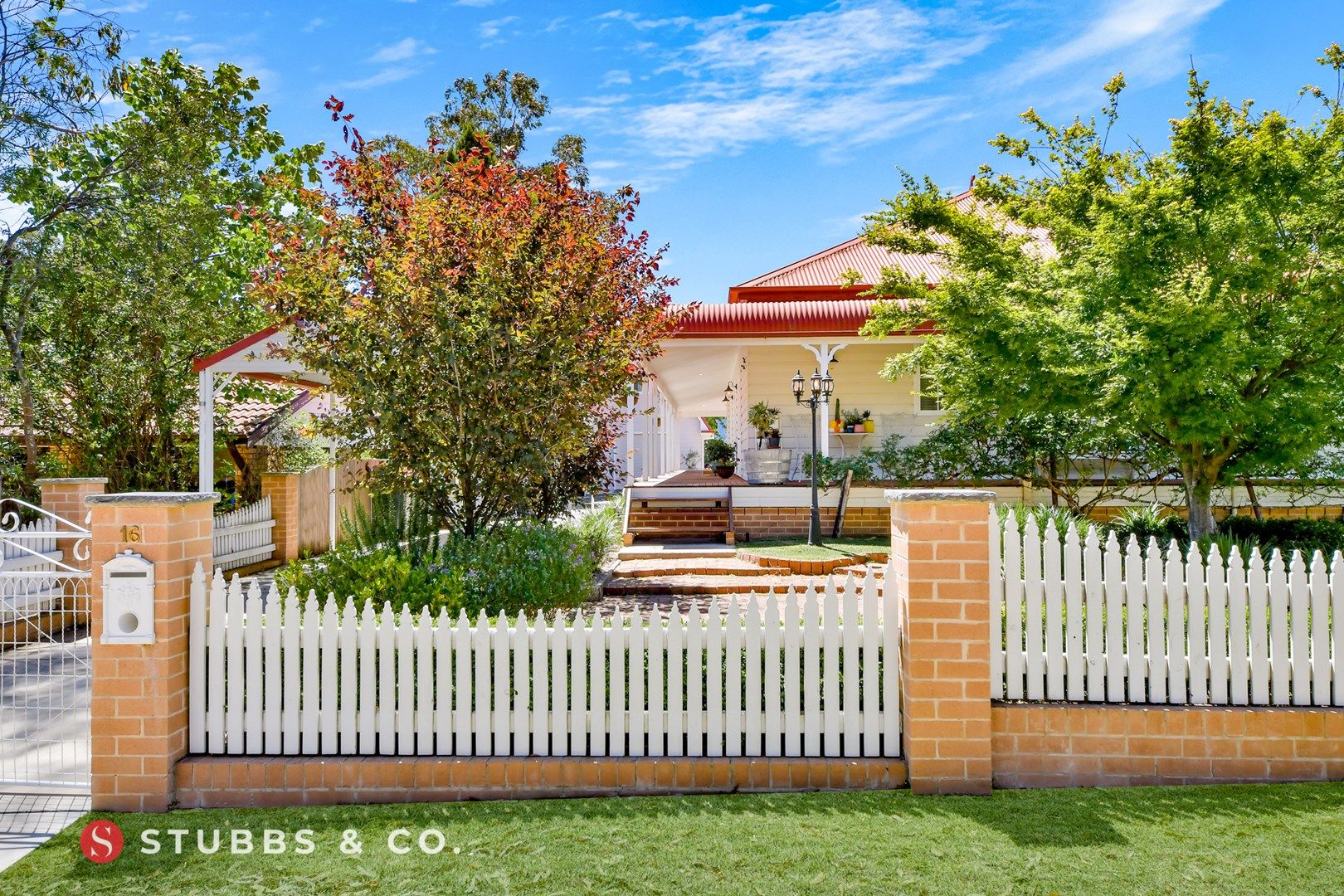 16 Sandbox Road, Wentworth Falls NSW 2782, Image 0