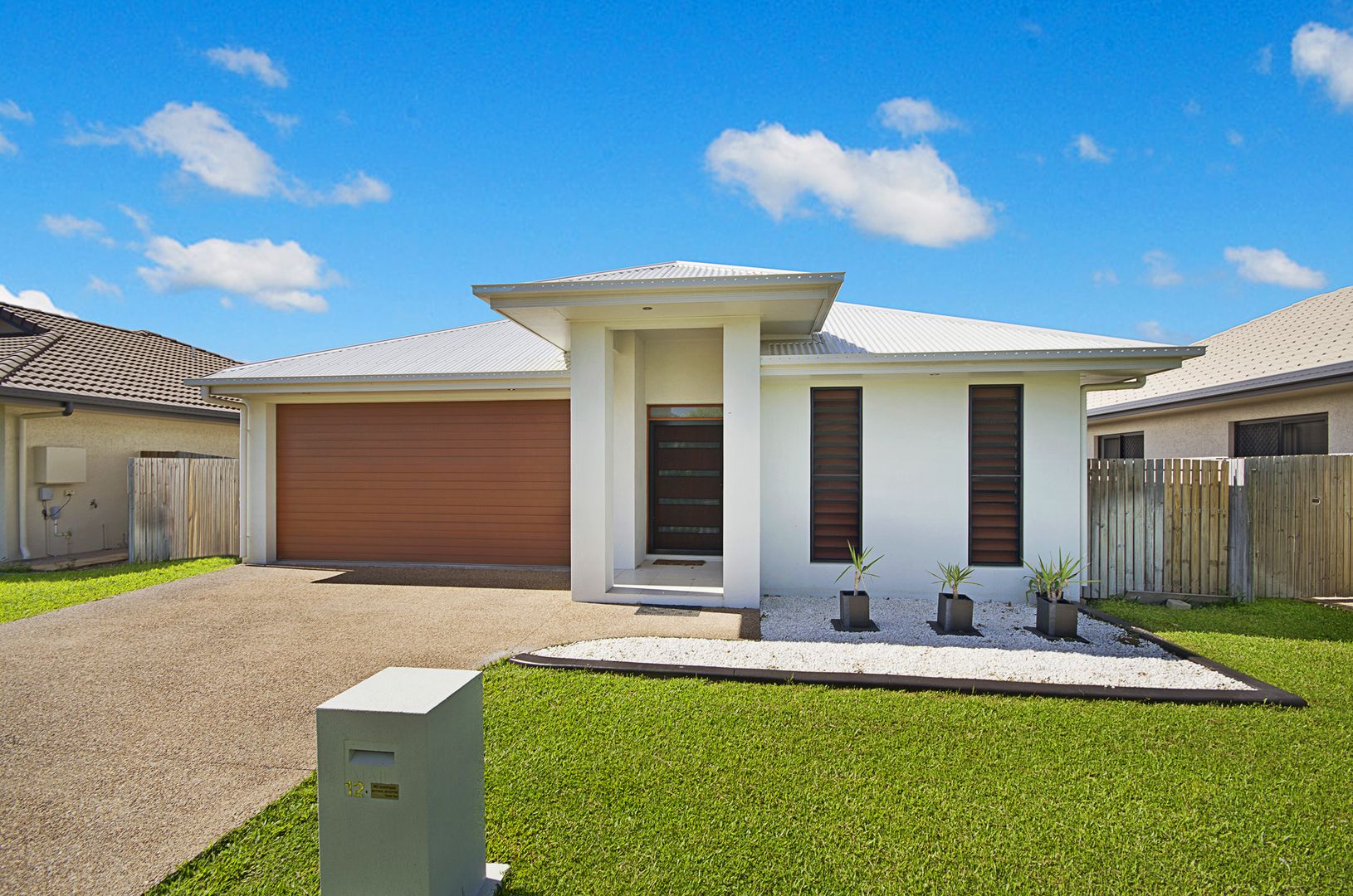 12 Ningaloo Crescent, Burdell Property History & Address Research