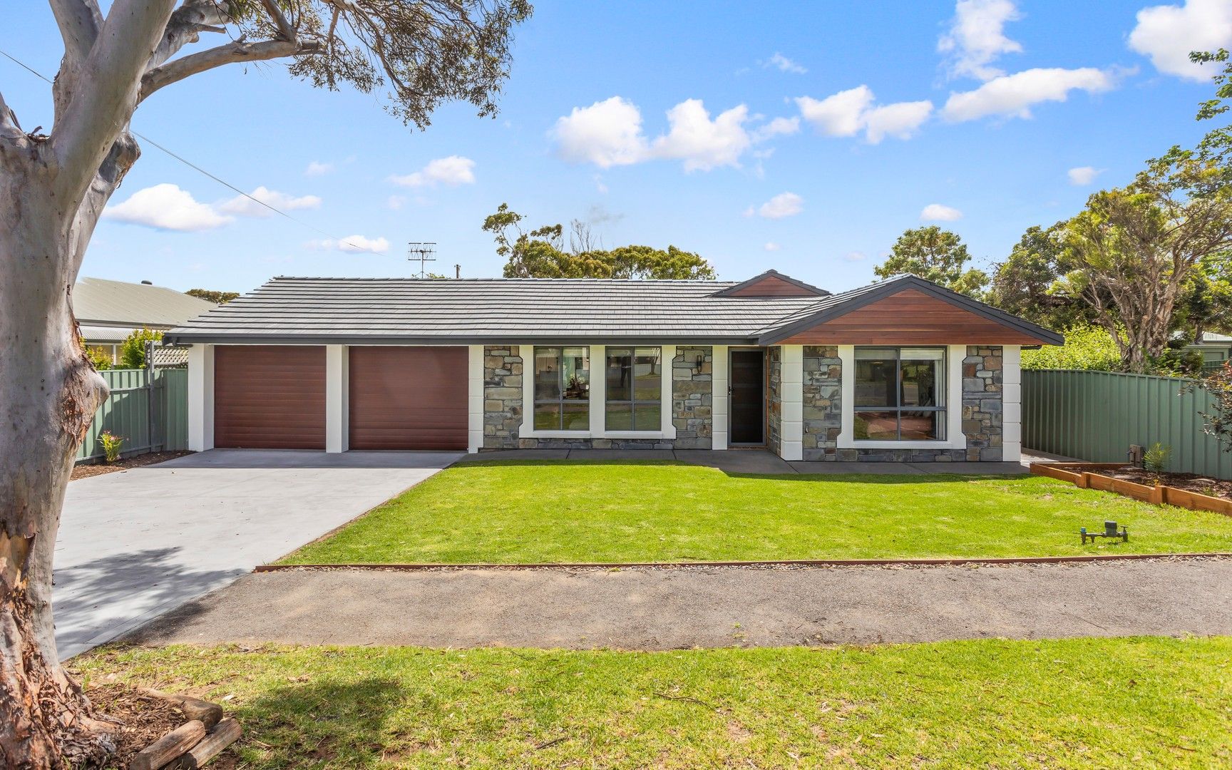 14 Bond Avenue, Victor Harbor SA 5211, Image 0