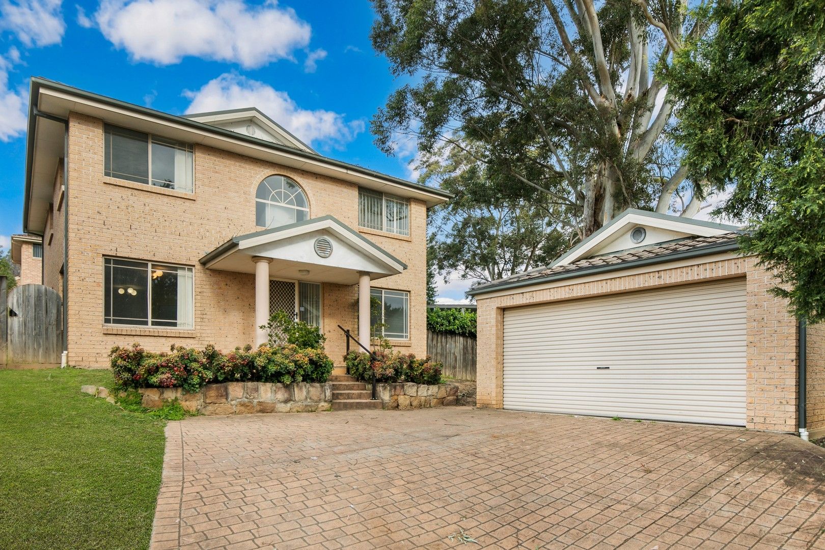 4 bedrooms House in 20 Barkley Close CHERRYBROOK NSW, 2126