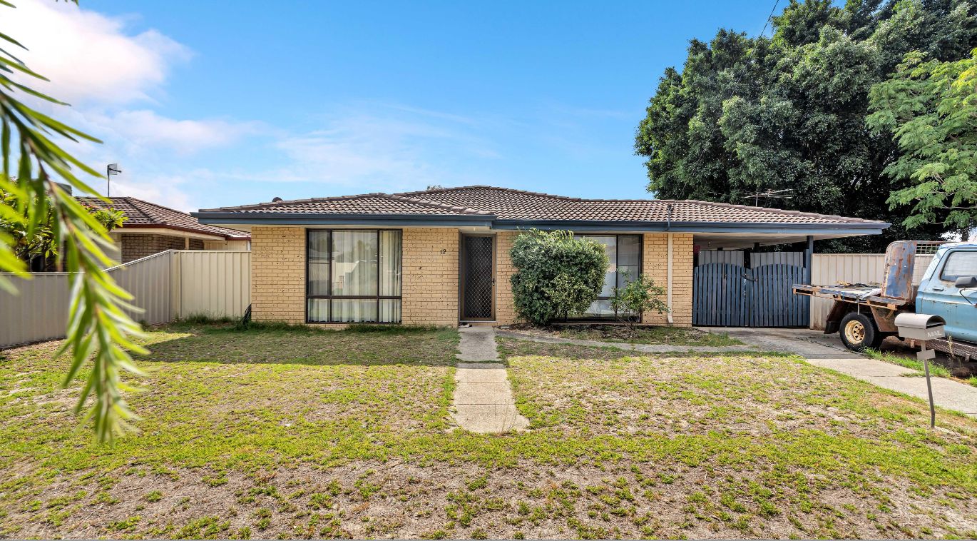3 bedrooms House in 12 Pomelo Way SEVILLE GROVE WA, 6112