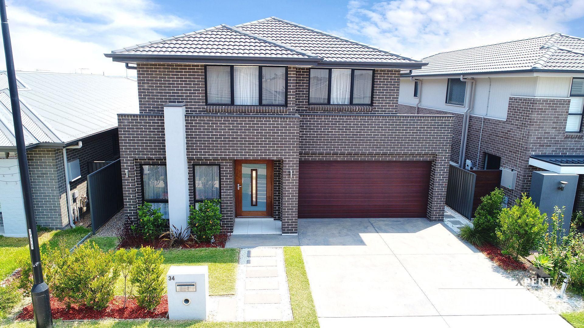 6 bedrooms House in 34 Veronia Street MARSDEN PARK NSW, 2765