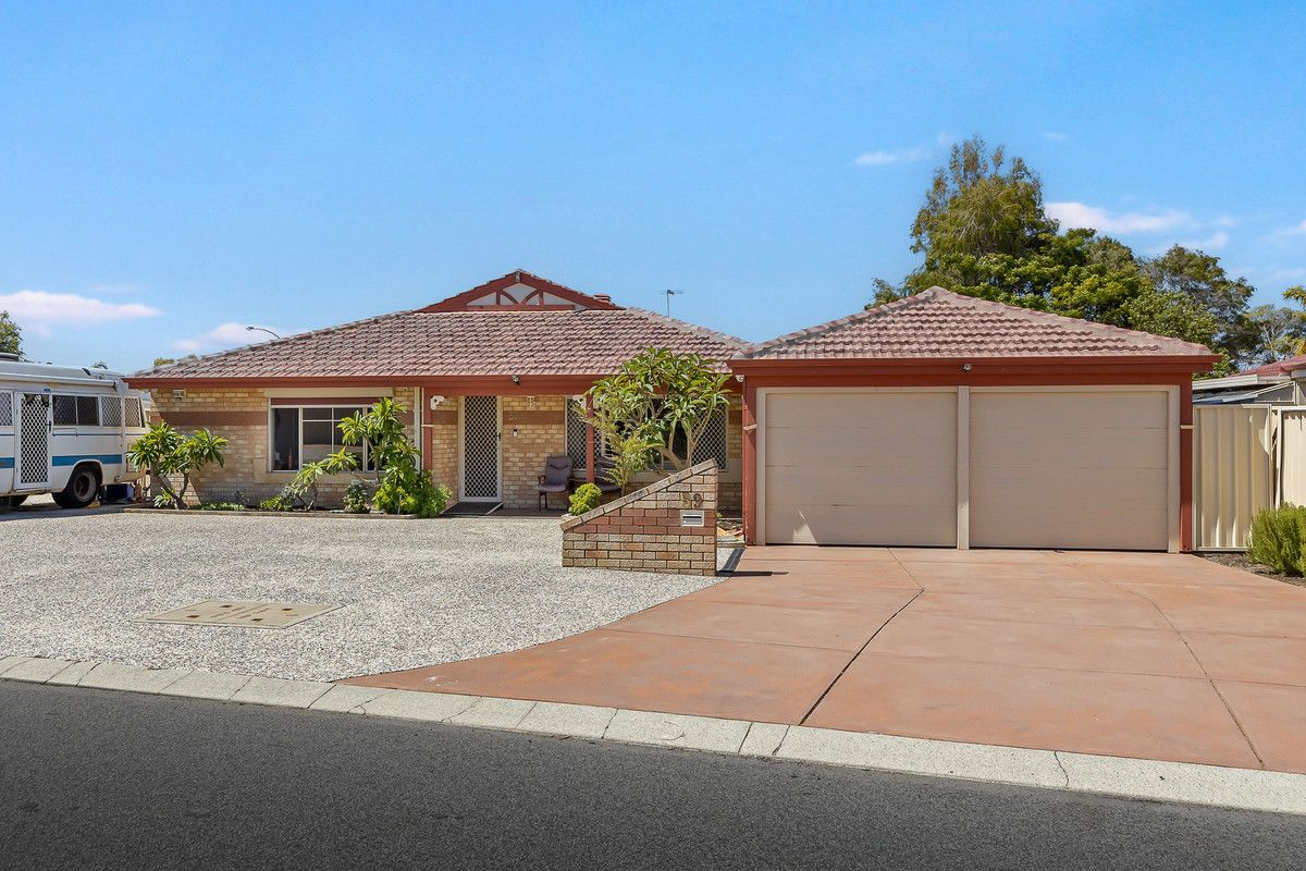 5 bedrooms House in 59 Mornington Boulevard WAIKIKI WA, 6169