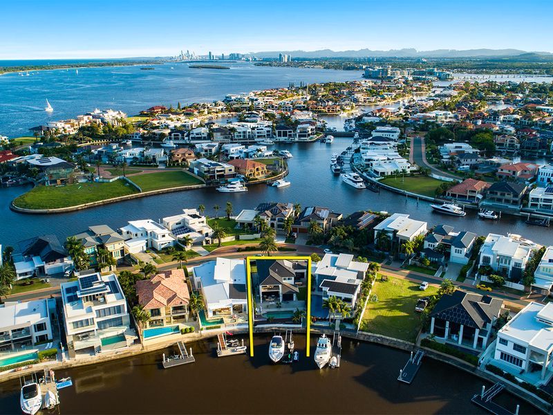 47 ROYAL ALBERT CRESCENT, Sovereign Islands QLD 4216 Domain