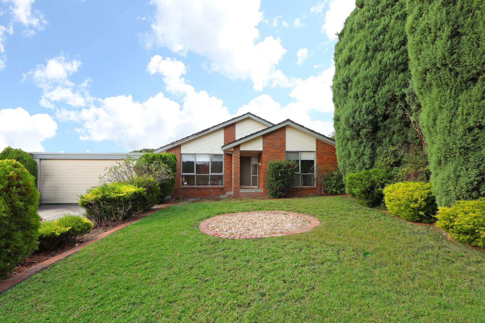 8 Settlers Court, Rowville VIC 3178