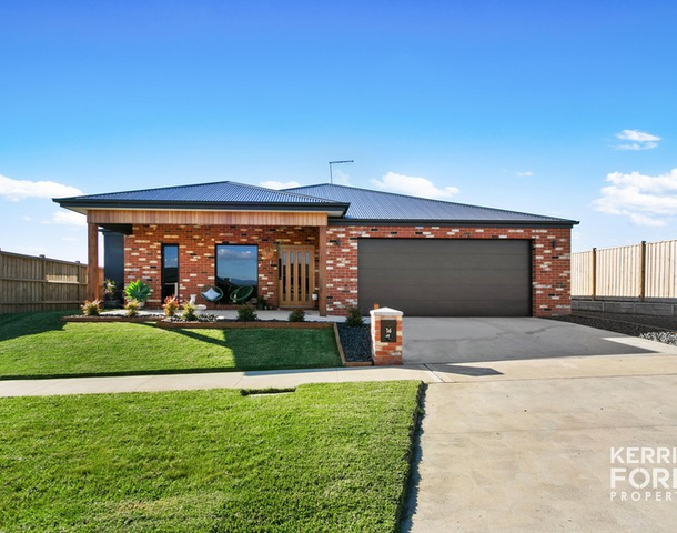 16 Rise Boulevard, Traralgon VIC 3844