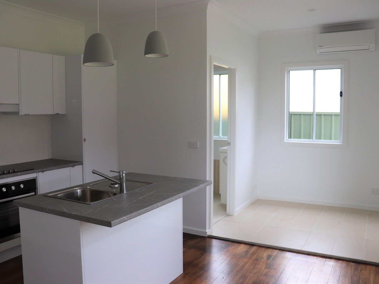 1 bedrooms Apartment / Unit / Flat in 2/83 High Street TAREE NSW, 2430