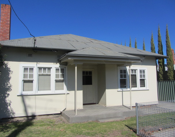 423 Hume Street, South Albury NSW 2640