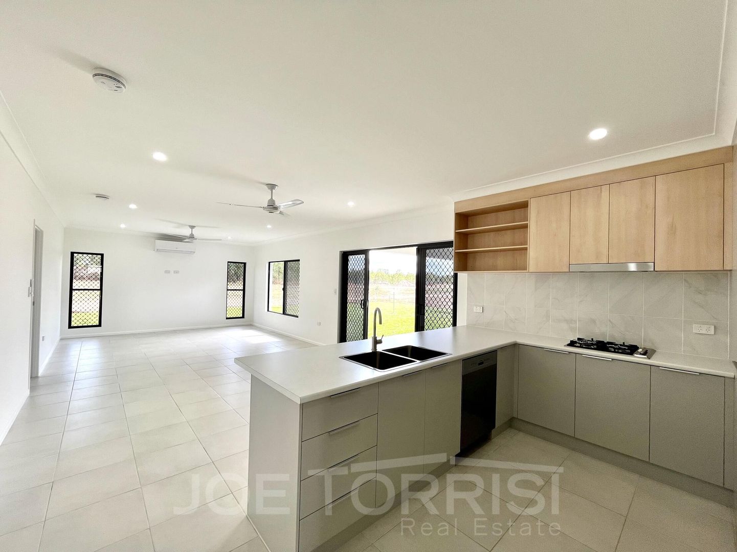 66 Karobean Drive, Mareeba QLD 4880, Image 2