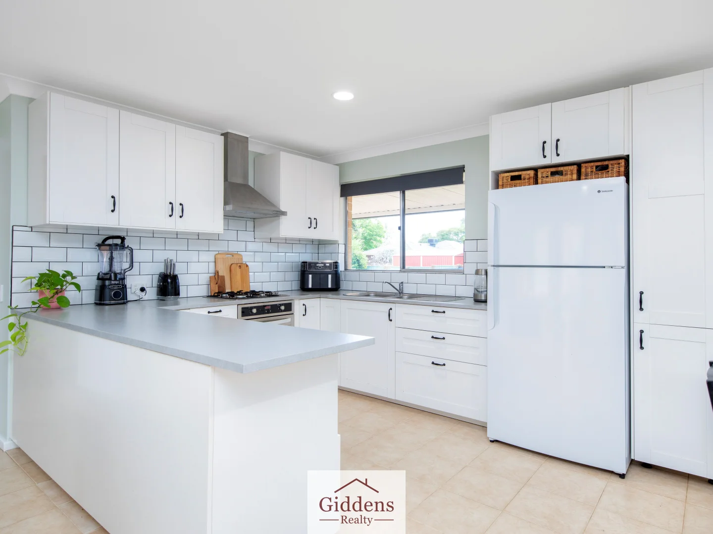 Additional image 6 of 16 Booligal Street, Lesmurdie WA 6076