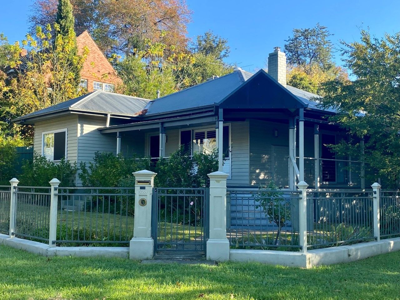 3 bedrooms House in 528 Cowper Street ALBURY NSW, 2640