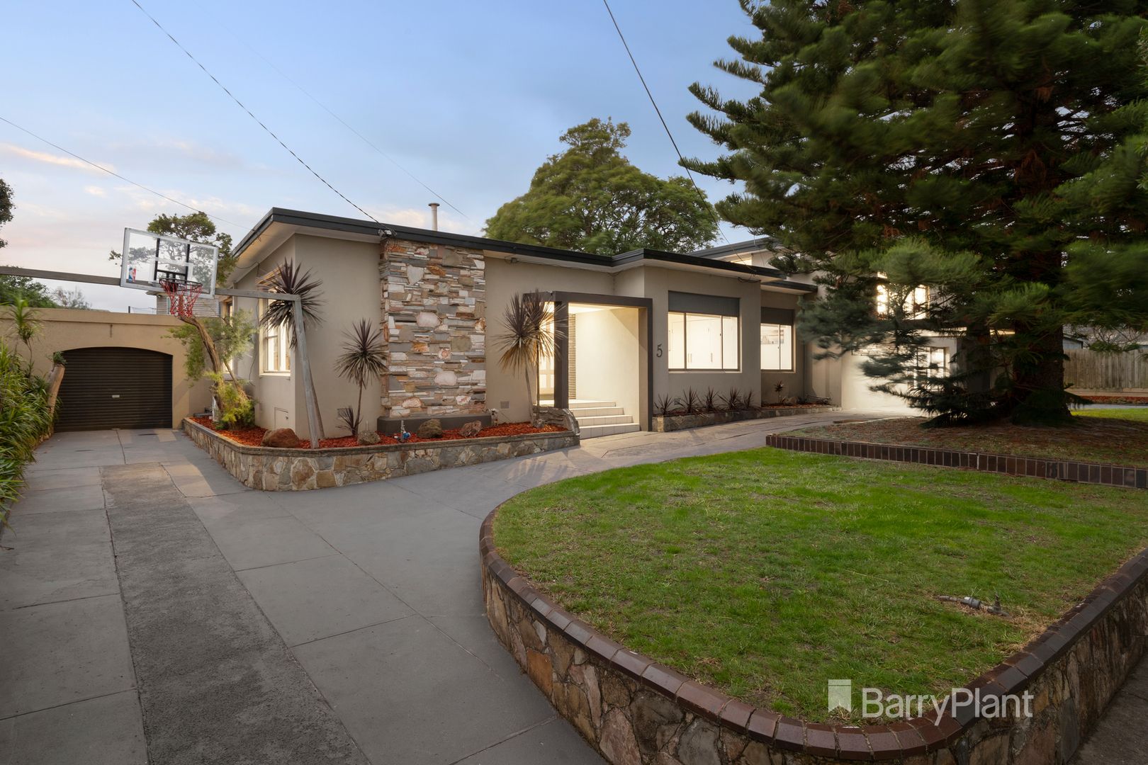 5 Kingston Street, Mordialloc VIC 3195, Image 2